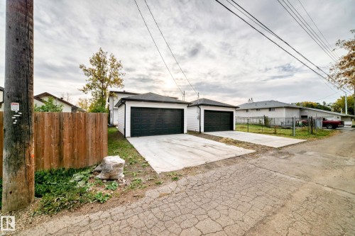 10718 149 Street Nw, Edmonton, AB - Outdoor