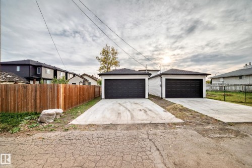 10720 149 Street Nw, Edmonton, AB - Outdoor