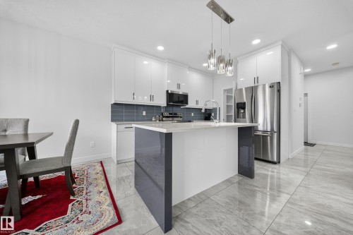 3752 Weidle Crescent, Edmonton, AB - Indoor