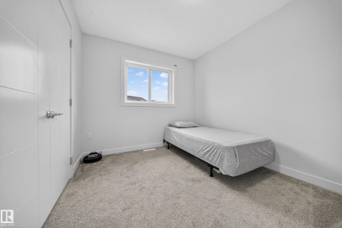 3752 Weidle Crescent, Edmonton, AB - Indoor Photo Showing Bedroom