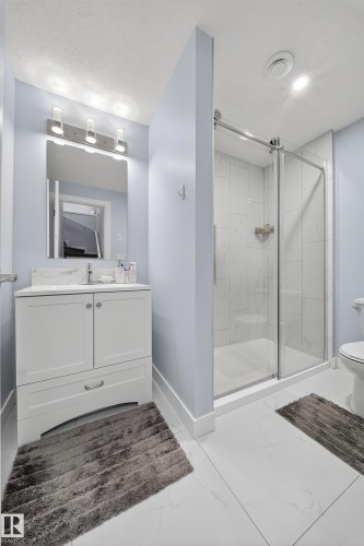 3752 Weidle Crescent, Edmonton, AB - Indoor Photo Showing Bathroom