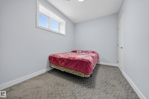 3752 Weidle Crescent, Edmonton, AB - Indoor Photo Showing Bedroom