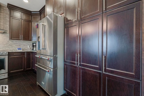 17135 47 Street, Edmonton, AB - Indoor Photo Showing Kitchen