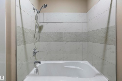 104 10905 109 Street, Edmonton, AB - Indoor Photo Showing Bathroom