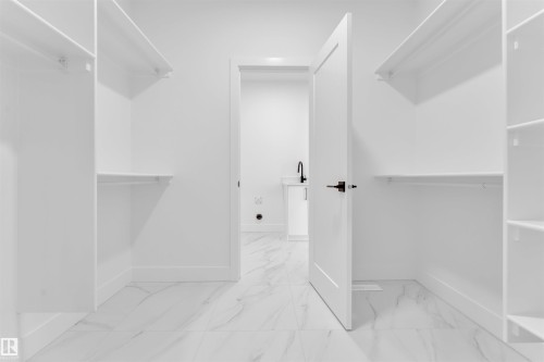 268 Munn Way, Leduc, AB - Indoor With Storage