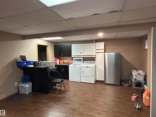 15411 67A Street, Edmonton, AB - Indoor