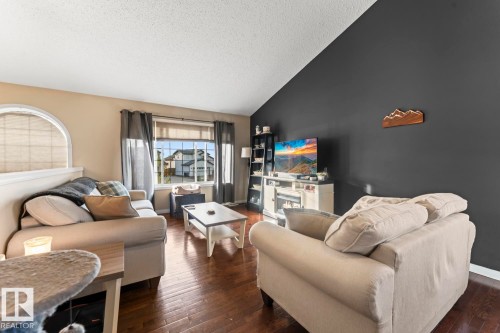 708 Grouse Close, Cold Lake, AB - Indoor Photo Showing Living Room