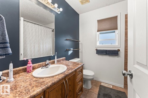 708 Grouse Close, Cold Lake, AB - Indoor Photo Showing Bathroom