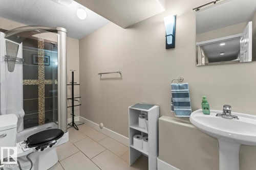 708 Grouse Close, Cold Lake, AB - Indoor Photo Showing Bathroom