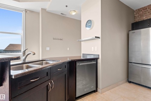403 8223 99 Street, Edmonton, AB - Indoor Photo Showing Kitchen With Double Sink