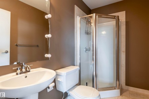 403 8223 99 Street, Edmonton, AB - Indoor Photo Showing Bathroom