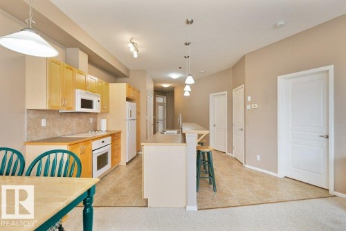 200 4835 104A Street Nw, Edmonton, AB - Indoor