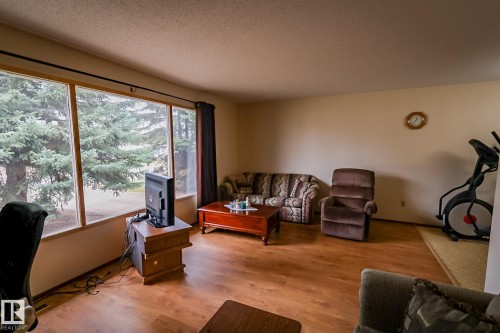 5013 44 Avenue, Smoky Lake Town, AB - Indoor
