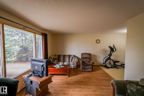 5013 44 Avenue, Smoky Lake Town, AB - Indoor