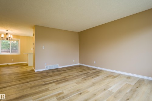 3835 47 Street Nw, Edmonton, AB - Indoor Photo Showing Other Room