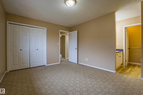 3835 47 Street Nw, Edmonton, AB - Indoor