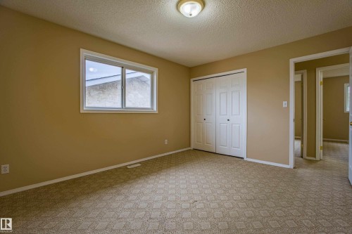 3835 47 Street Nw, Edmonton, AB - Indoor Photo Showing Other Room