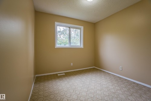 3835 47 Street Nw, Edmonton, AB - Indoor Photo Showing Other Room