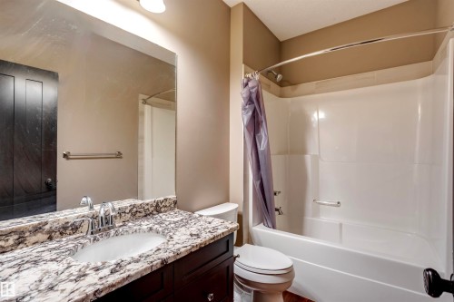 2807 Wheaton Drive, Edmonton, AB - Indoor Photo Showing Bathroom
