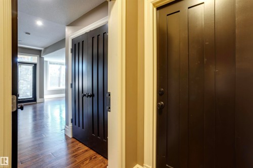 2807 Wheaton Drive, Edmonton, AB - Indoor Photo Showing Other Room