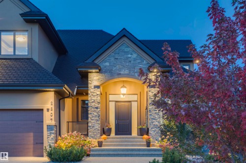 2807 Wheaton Drive, Edmonton, AB - Outdoor With Facade