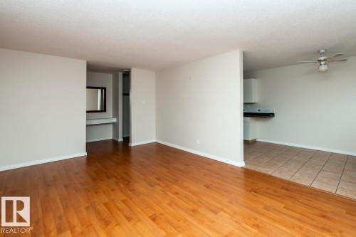 301 7204 81 Avenue, Edmonton, AB - Indoor Photo Showing Other Room