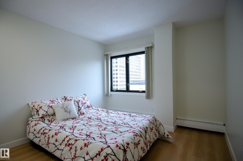 1403 9725 106 Street, Edmonton, AB - Indoor Photo Showing Bedroom
