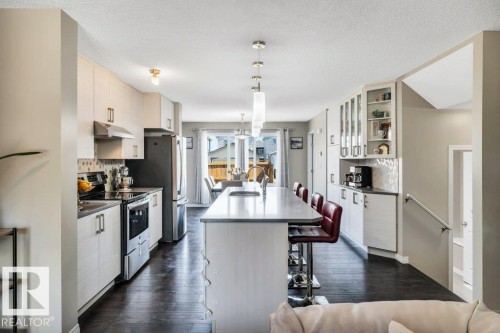 4314 Prowse Link, Edmonton, AB - Indoor Photo Showing Kitchen