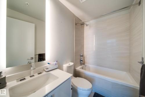 3505 10360 102 Street, Edmonton, AB - Indoor Photo Showing Bathroom