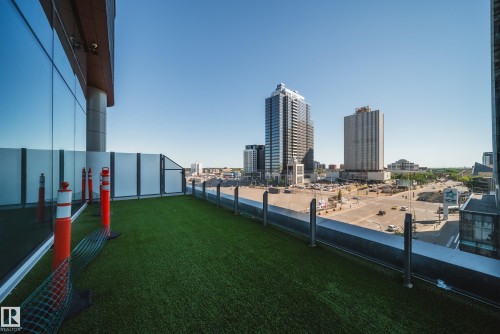 3505 10360 102 Street, Edmonton, AB - Outdoor