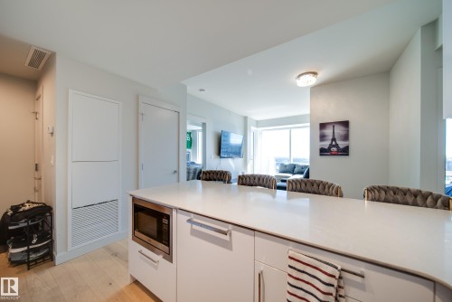 3505 10360 102 Street, Edmonton, AB - Indoor Photo Showing Kitchen