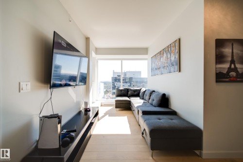3505 10360 102 Street, Edmonton, AB - Indoor