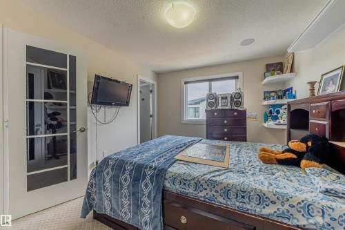 16724 61 Street, Edmonton, AB - Indoor Photo Showing Bedroom
