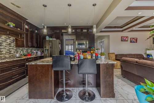 16724 61 Street, Edmonton, AB - Indoor Photo Showing Kitchen