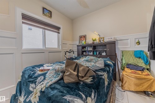 16724 61 Street, Edmonton, AB - Indoor Photo Showing Bedroom