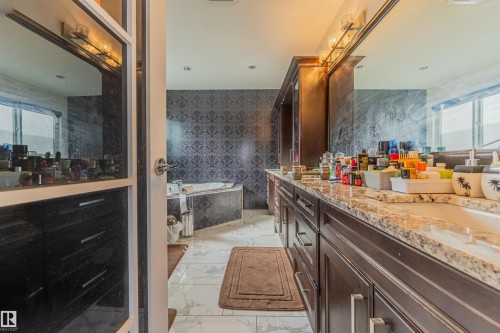 16724 61 Street, Edmonton, AB - Indoor Photo Showing Bathroom