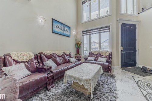 16724 61 Street, Edmonton, AB - Indoor Photo Showing Living Room