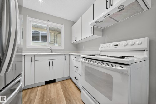 10313 150 Street, Edmonton, AB - Indoor Photo Showing Other Room