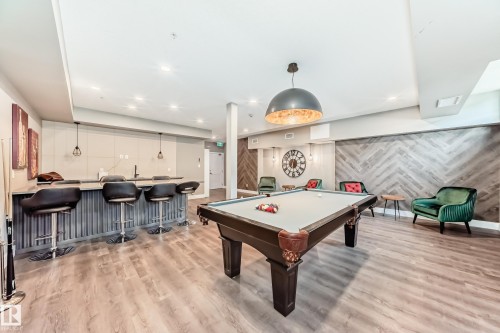 421 524 Griesbach Parade, Edmonton, AB - Indoor Photo Showing Other Room