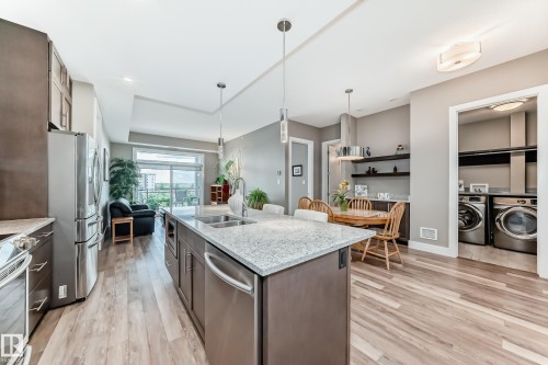 421 524 Griesbach Parade, Edmonton, AB - Indoor Photo Showing Kitchen With Double Sink With Upgraded Kitchen