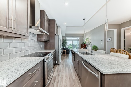 421 524 Griesbach Parade, Edmonton, AB - Indoor Photo Showing Kitchen With Double Sink With Upgraded Kitchen
