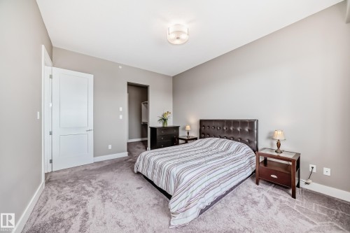 421 524 Griesbach Parade, Edmonton, AB - Indoor Photo Showing Bedroom