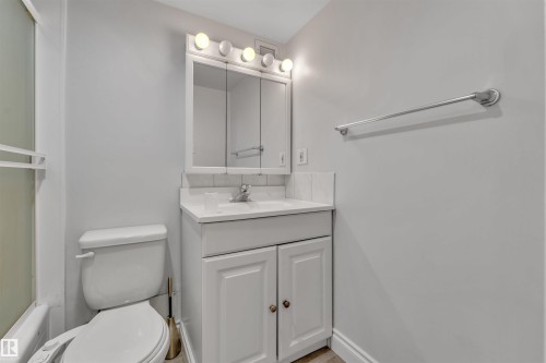407 9725 106 Street, Edmonton, AB - Indoor Photo Showing Bathroom