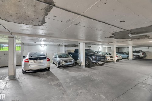 407 9725 106 Street, Edmonton, AB - Indoor Photo Showing Garage