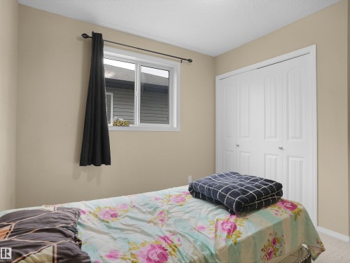 65 Ashby Gardens, Spruce Grove, AB - Indoor Photo Showing Bedroom