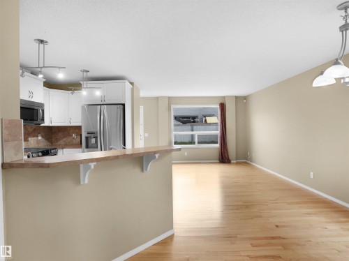 65 Ashby Gardens, Spruce Grove, AB - Indoor Photo Showing Kitchen