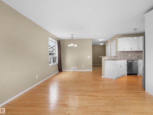 65 Ashby Gardens, Spruce Grove, AB - Indoor Photo Showing Kitchen