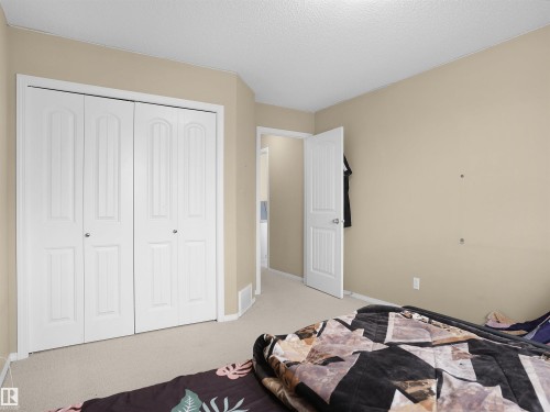 65 Ashby Gardens, Spruce Grove, AB - Indoor Photo Showing Bedroom