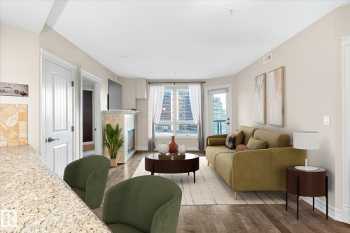 507 10142 111 Street, Edmonton, AB - Indoor Photo Showing Living Room