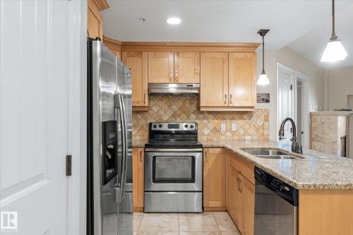 507 10142 111 Street, Edmonton, AB - Indoor Photo Showing Kitchen With Double Sink